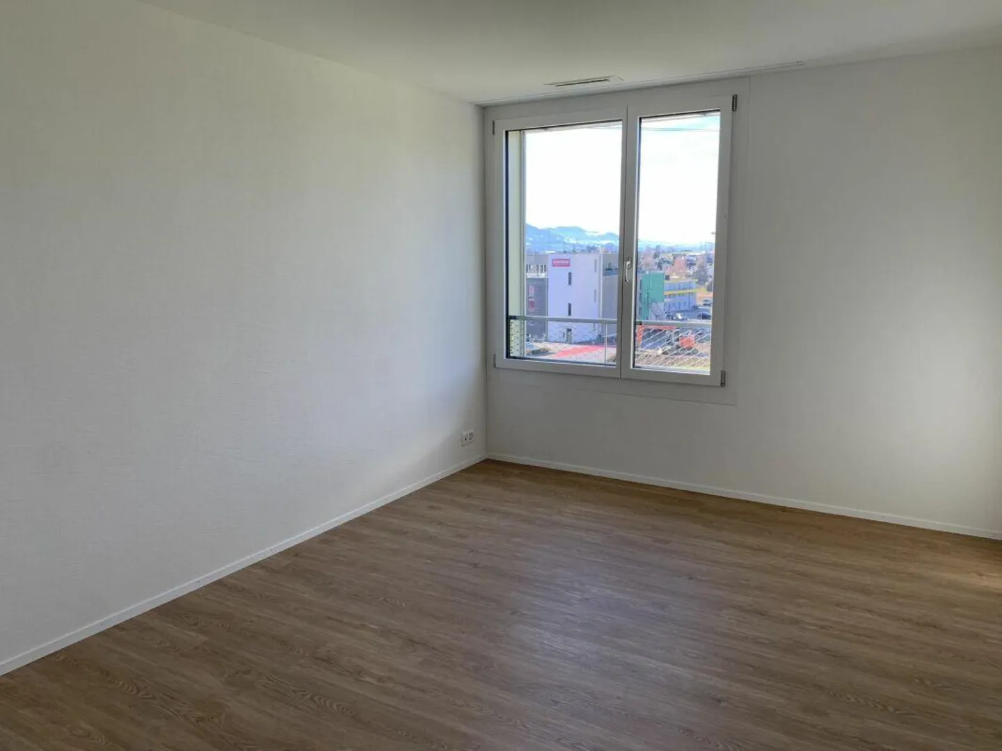 Appartamento nuovo di 5,5 stanze con ampia superficie abitabile (2° piano) - Foto 5 di 8