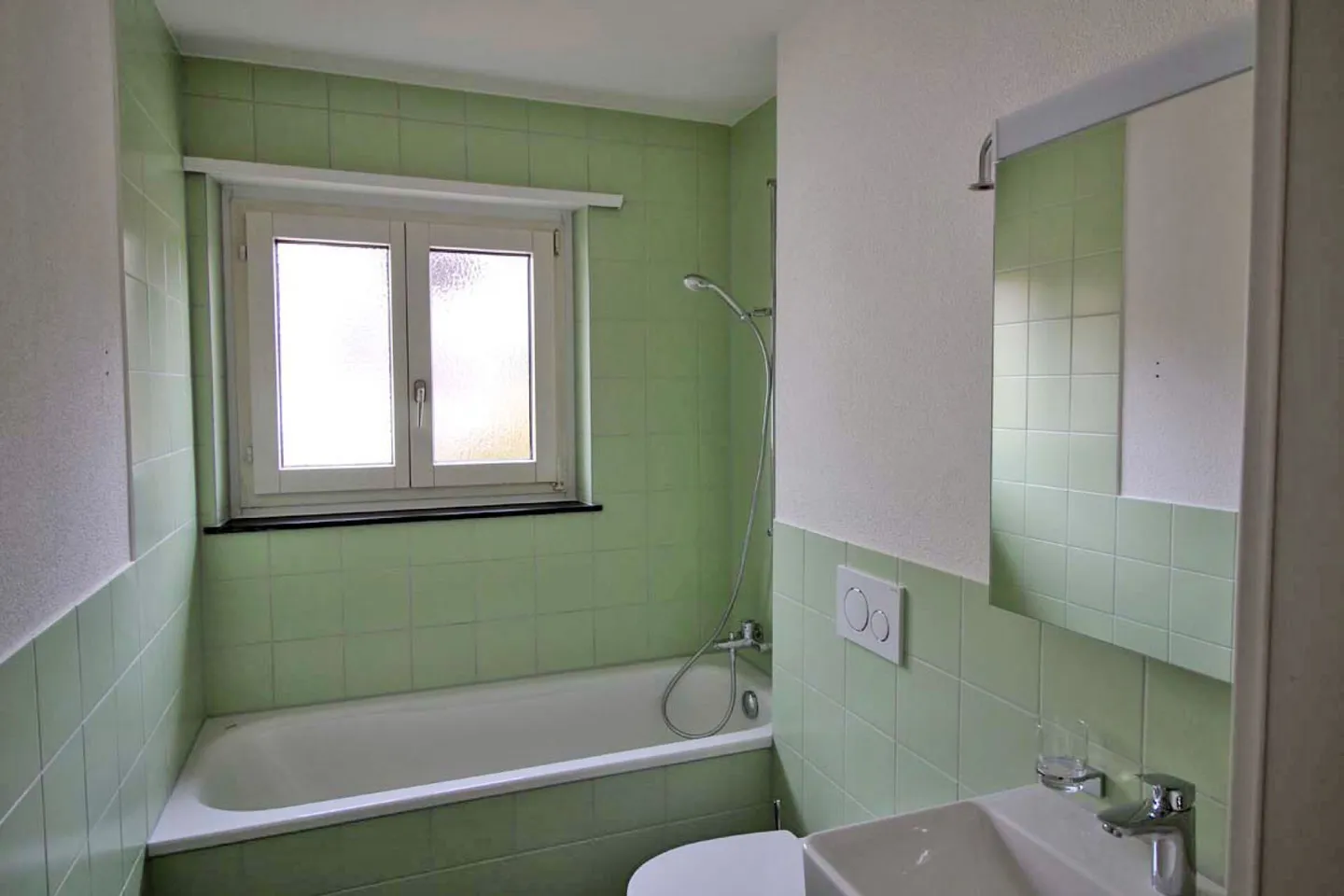 Helle 3.5-Zimmer Gartenwohnung an ruhiger Lage in Wettingen - Foto 7 von 9