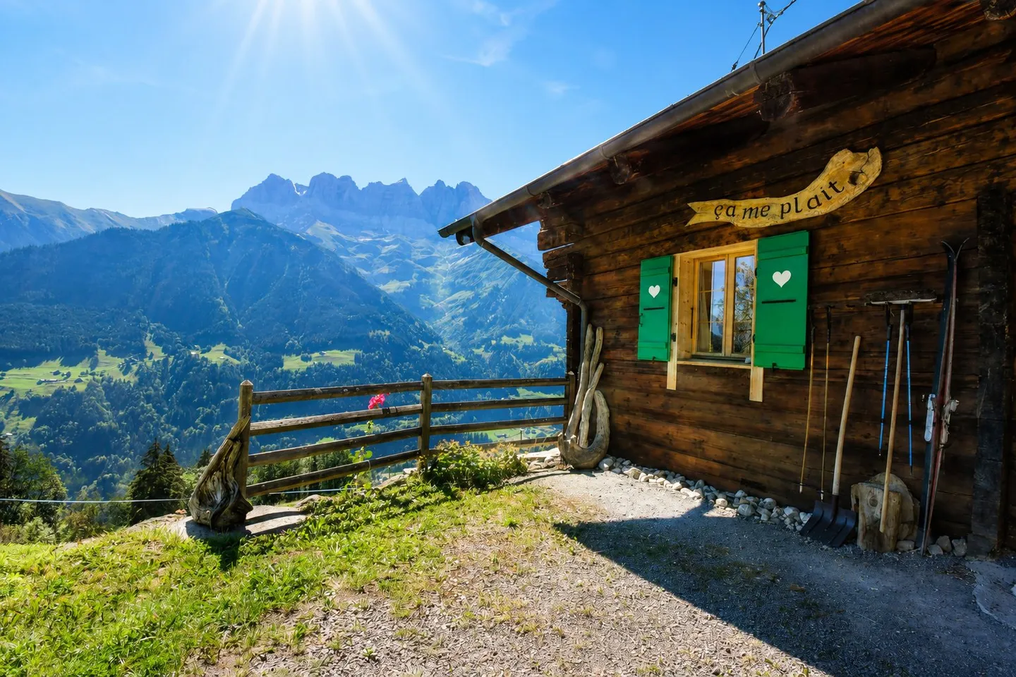 Chalet for sale - Photo 1 of 13