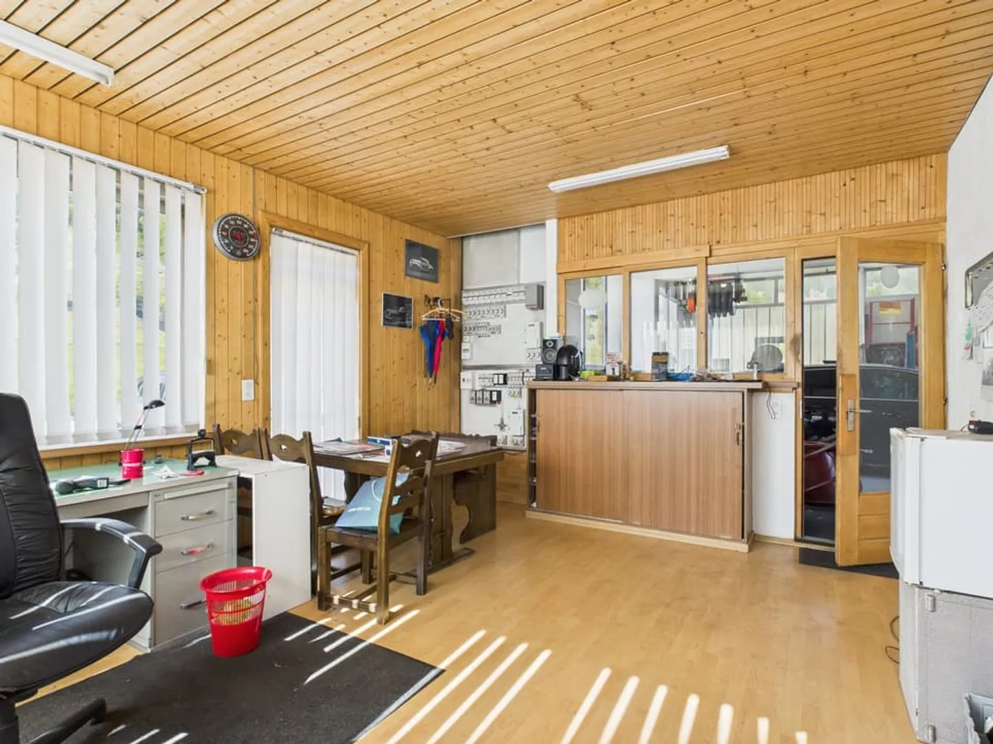 Due appartamenti con spazio commerciale nel Goms - Foto 4 di 11