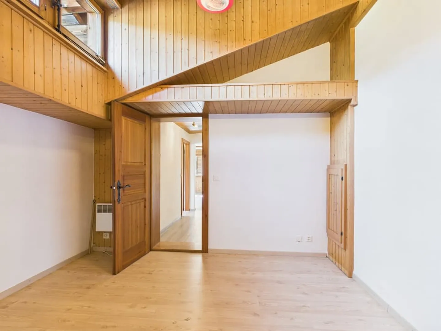 Due appartamenti con spazio commerciale nel Goms - Foto 7 di 11