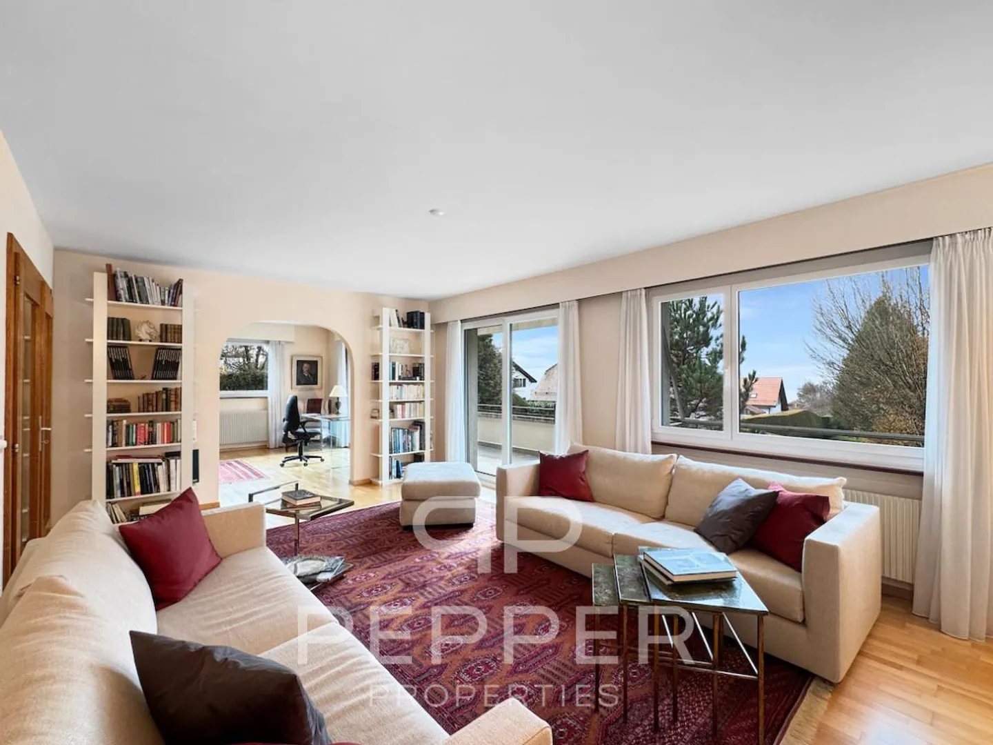 Villa for sale - Photo 2 of 13