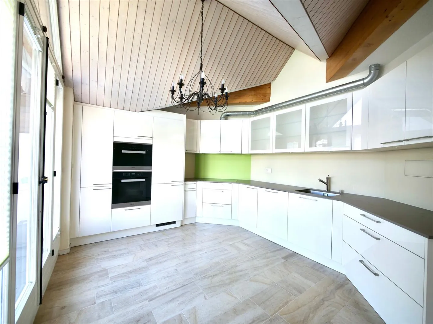 Beautiful apartment for sale in Buchillon - Photo 9 of 13
