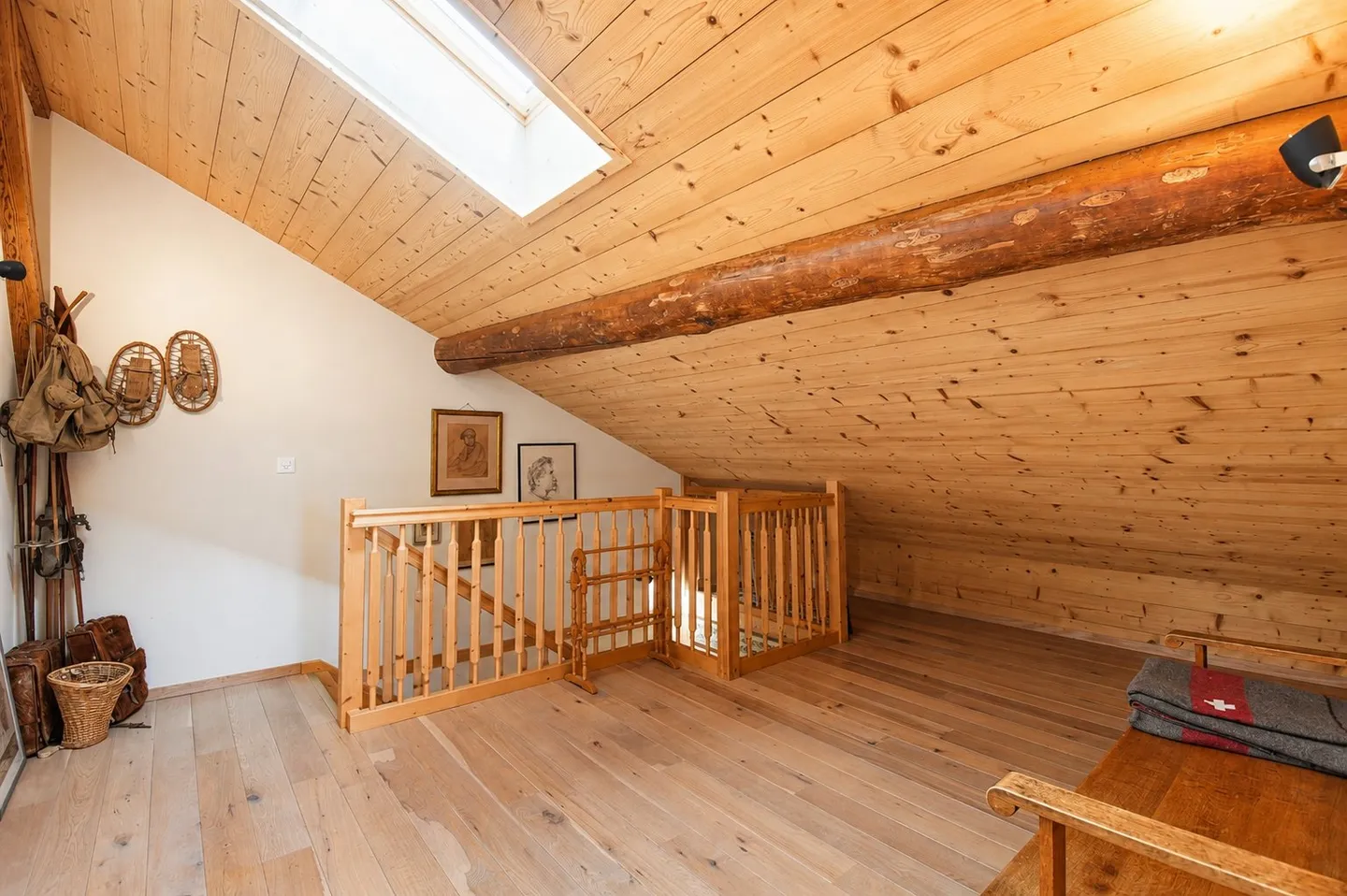 Chalet for sale - Photo 10 of 13