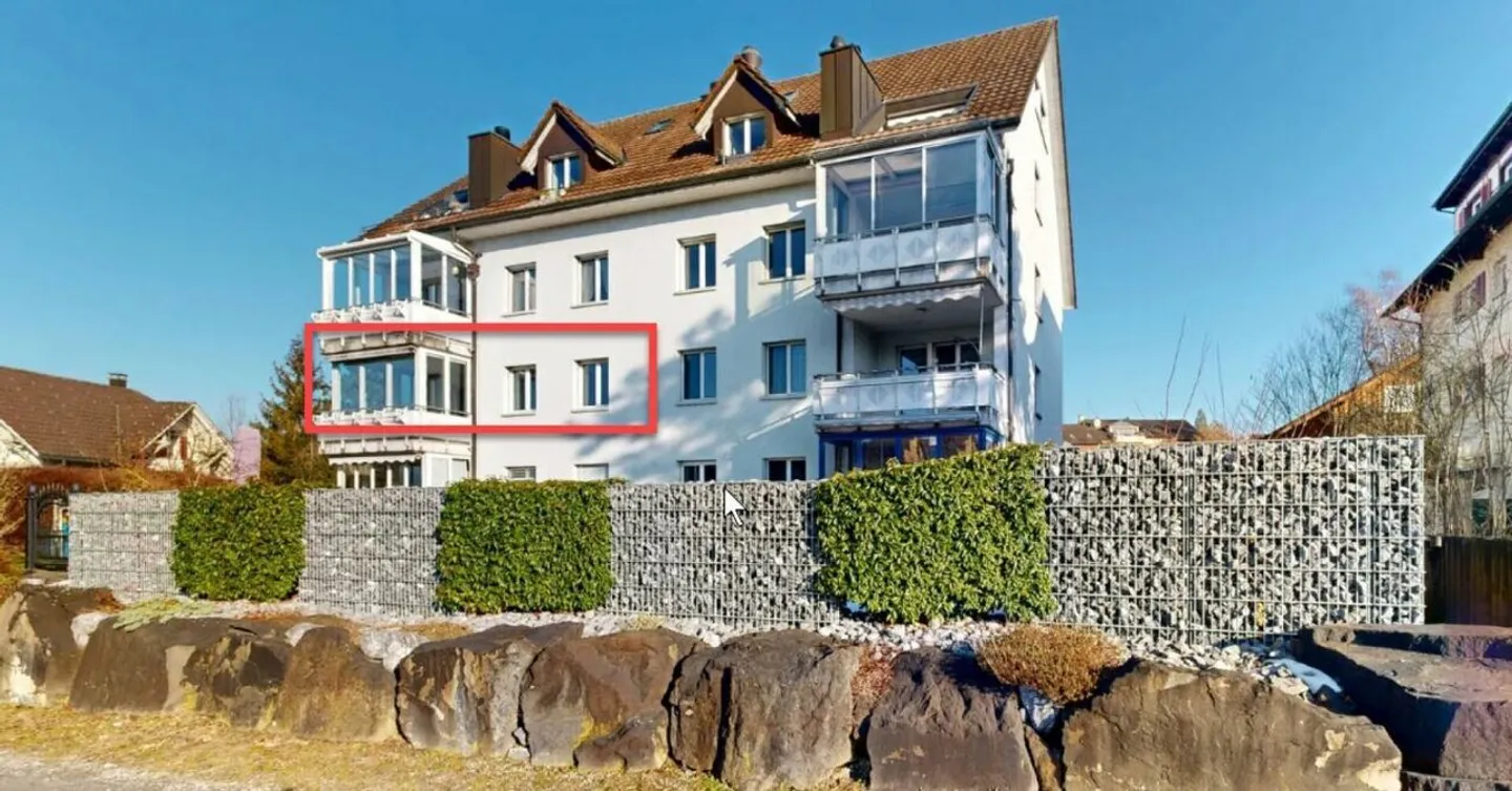 Living close to the center with nature connection - well-kept 3.5-room apartment in Uster - Photo 1 of 14