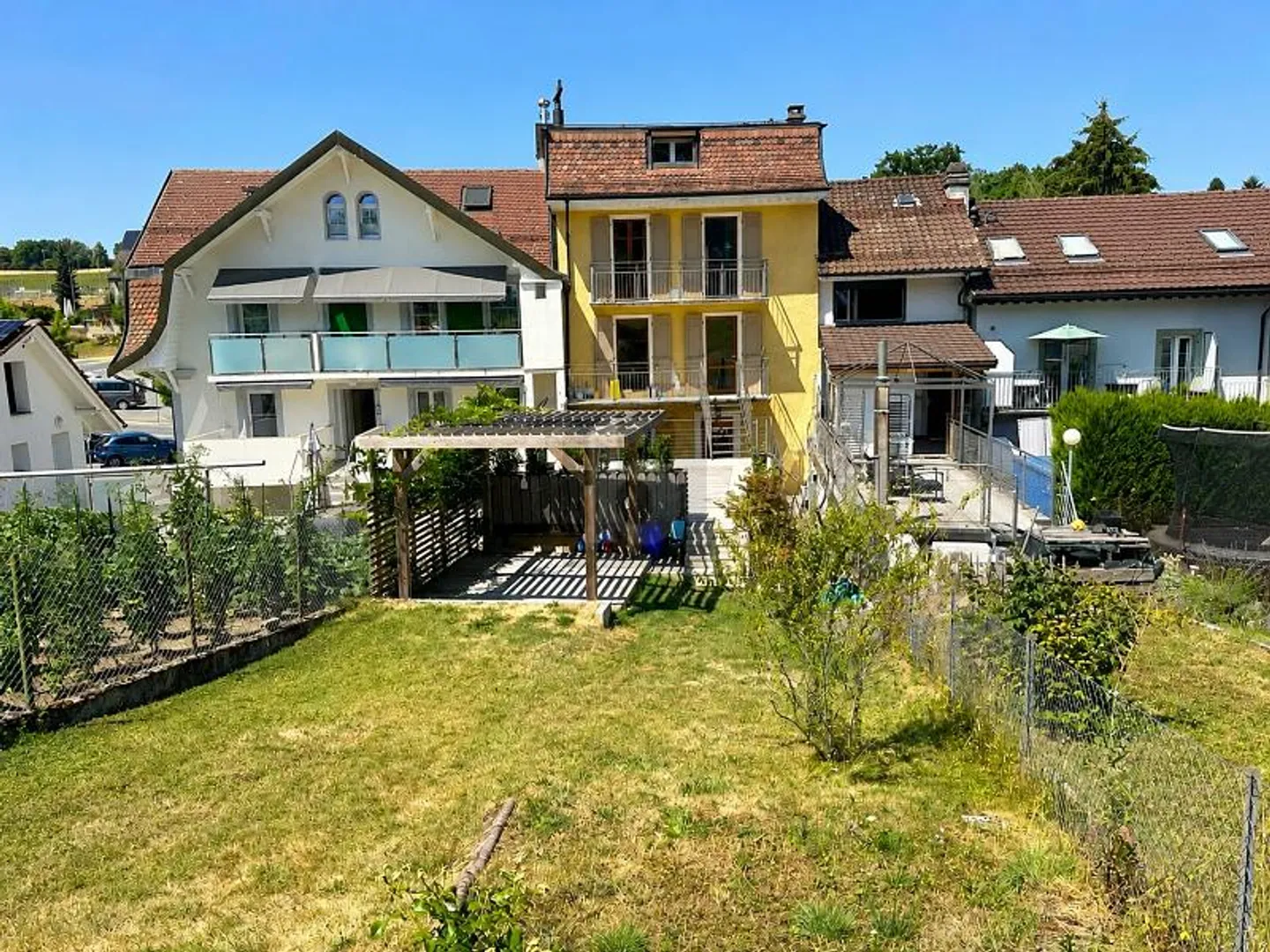 Charming Townhouse in Savigny - Photo 1 of 6