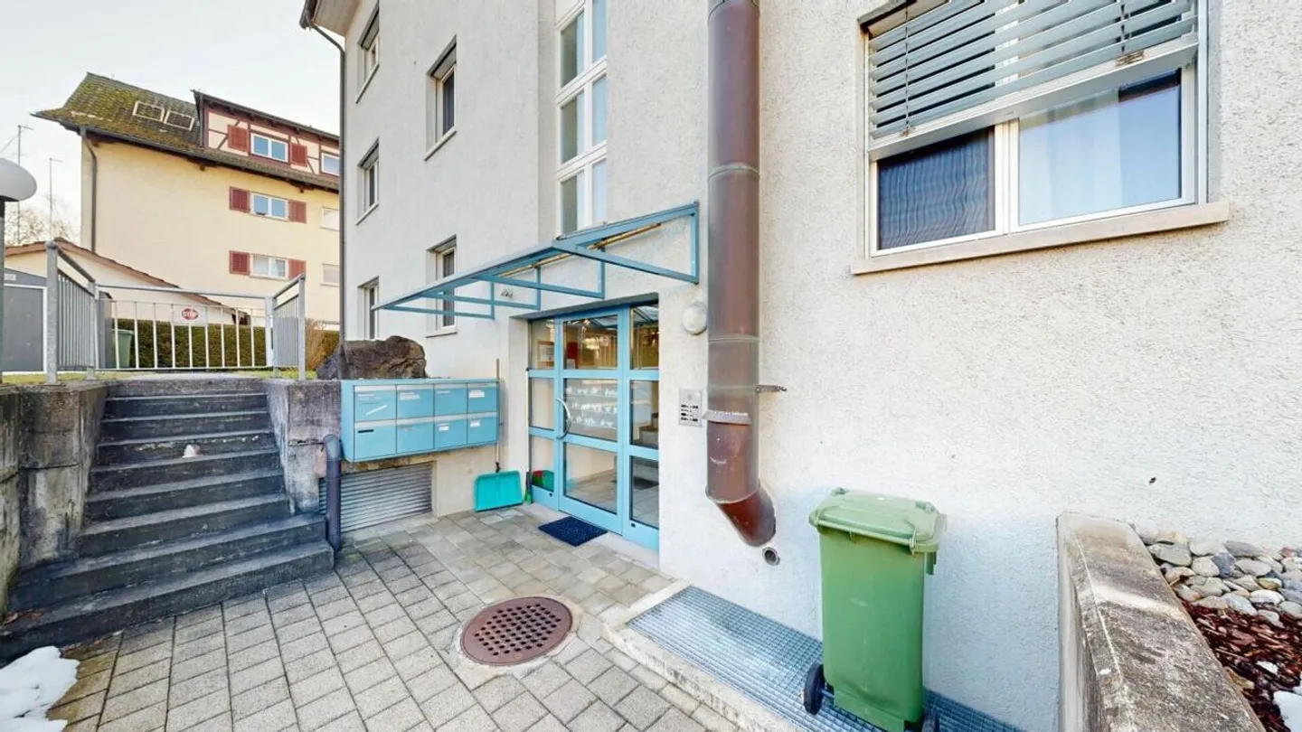 Living close to the center with nature connection - well-kept 3.5-room apartment in Uster - Photo 12 of 14