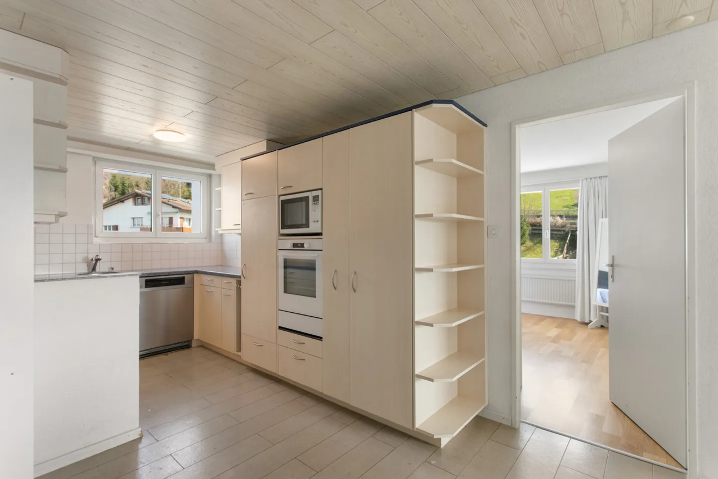 Casa attraente con balcone - Foto 2 di 7