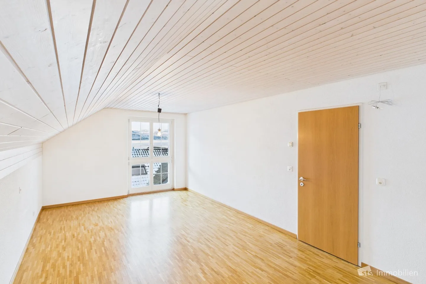 Charmantes Einfamilienhaus mit Seeblick - Foto 7 von 23