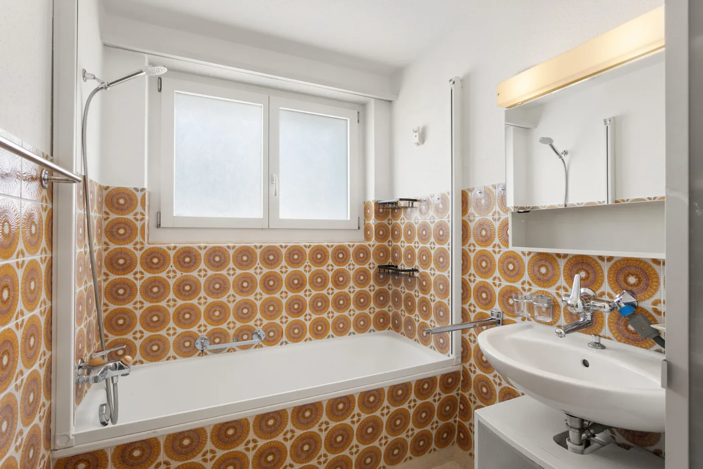 Casa attraente con balcone - Foto 4 di 7