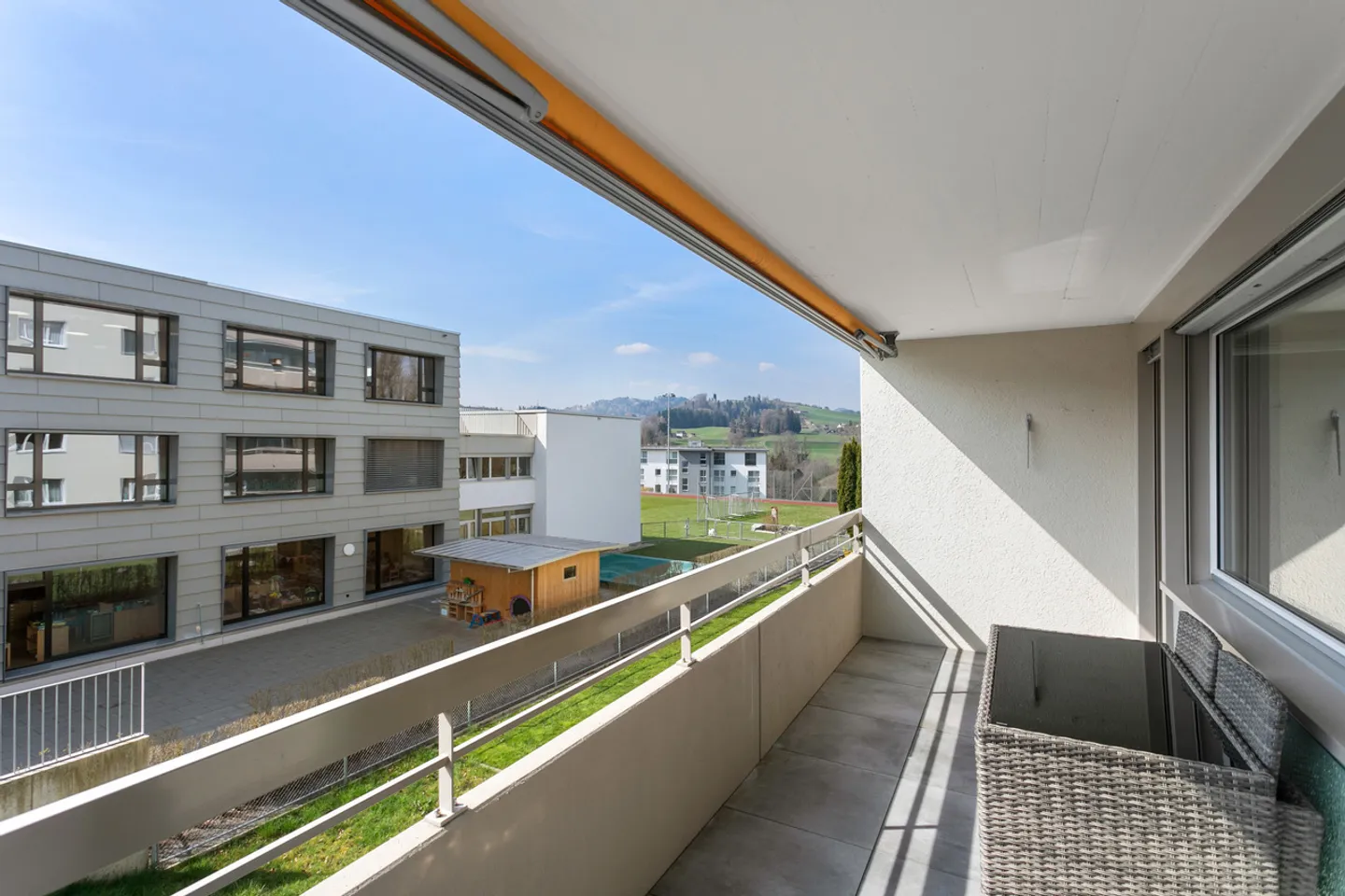 Casa attraente con balcone - Foto 5 di 7