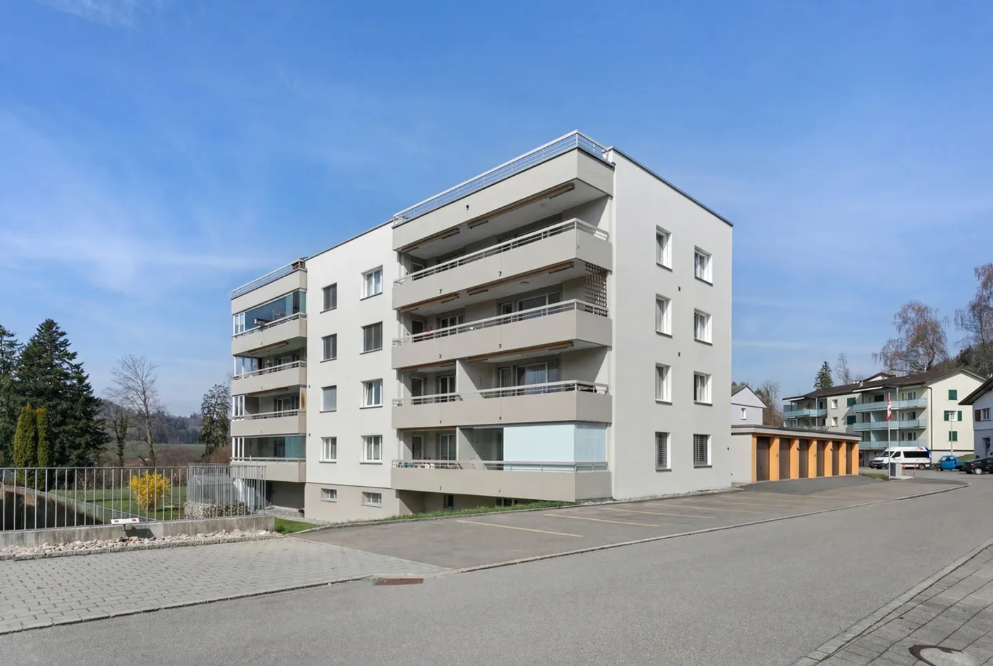 Casa attraente con balcone - Foto 6 di 7