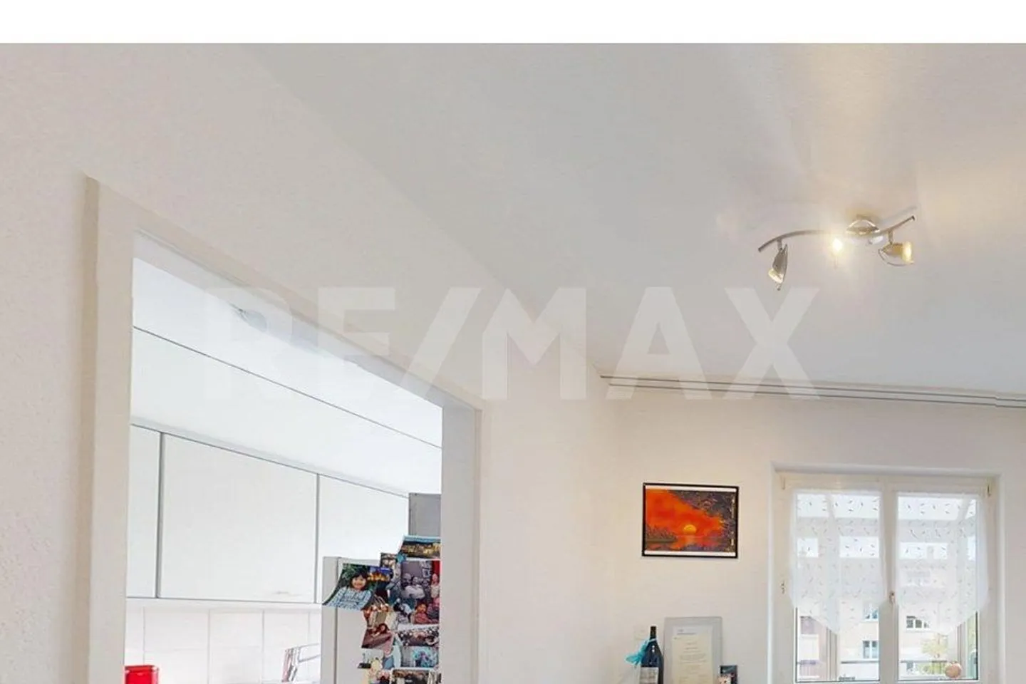 Maison lumineuse et confortable avec balcon, appartement de 2,5 pièces - Photo 6 sur 12