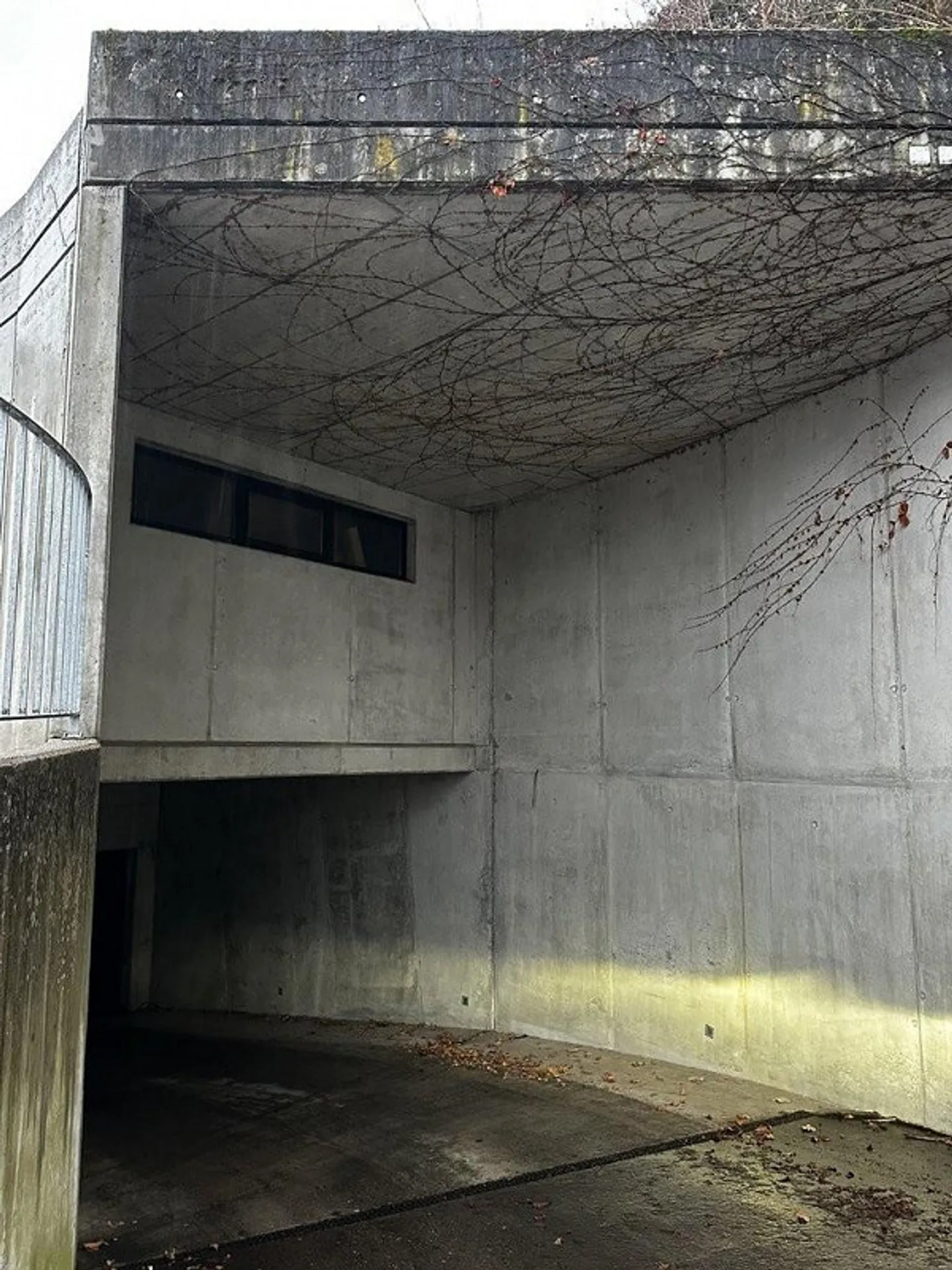 Place de parking à la gare de Belp ! - Photo 2 sur 3