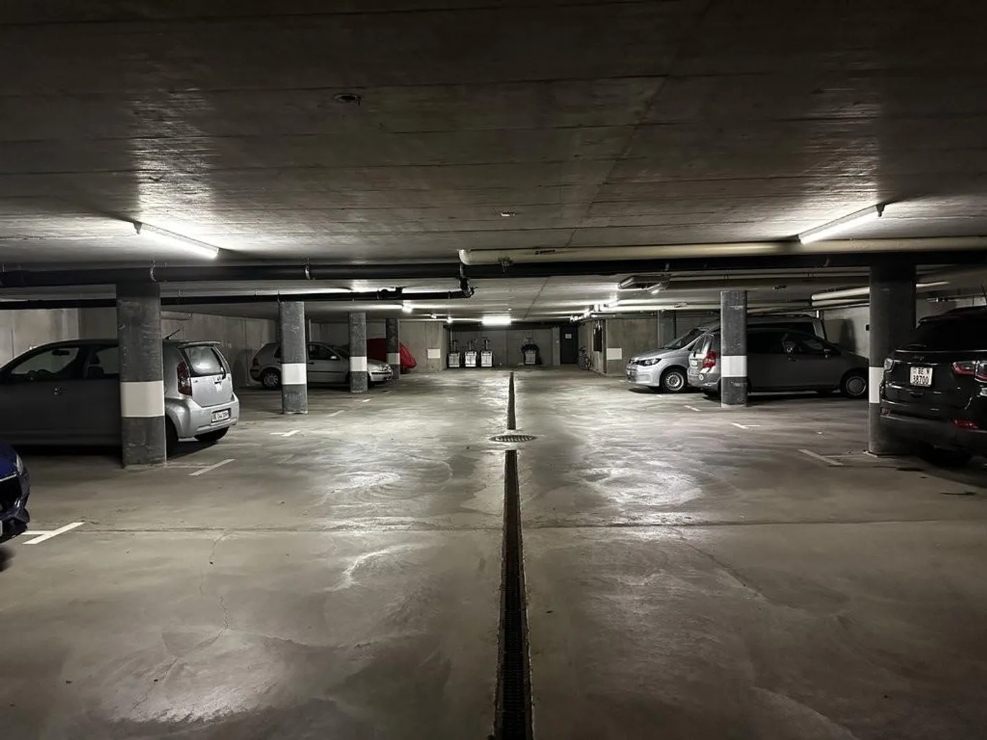 Place de parking à la gare de Belp ! - Photo 3 sur 3