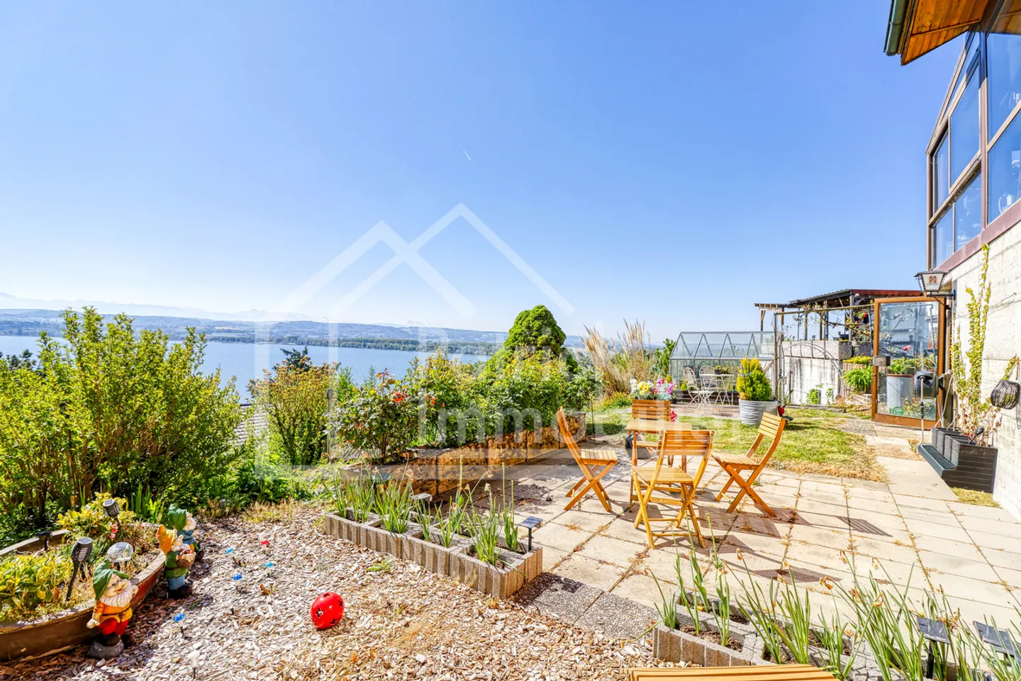 Semi-detached house with panoramic view of Lake Murten - Photo 11 of 12
