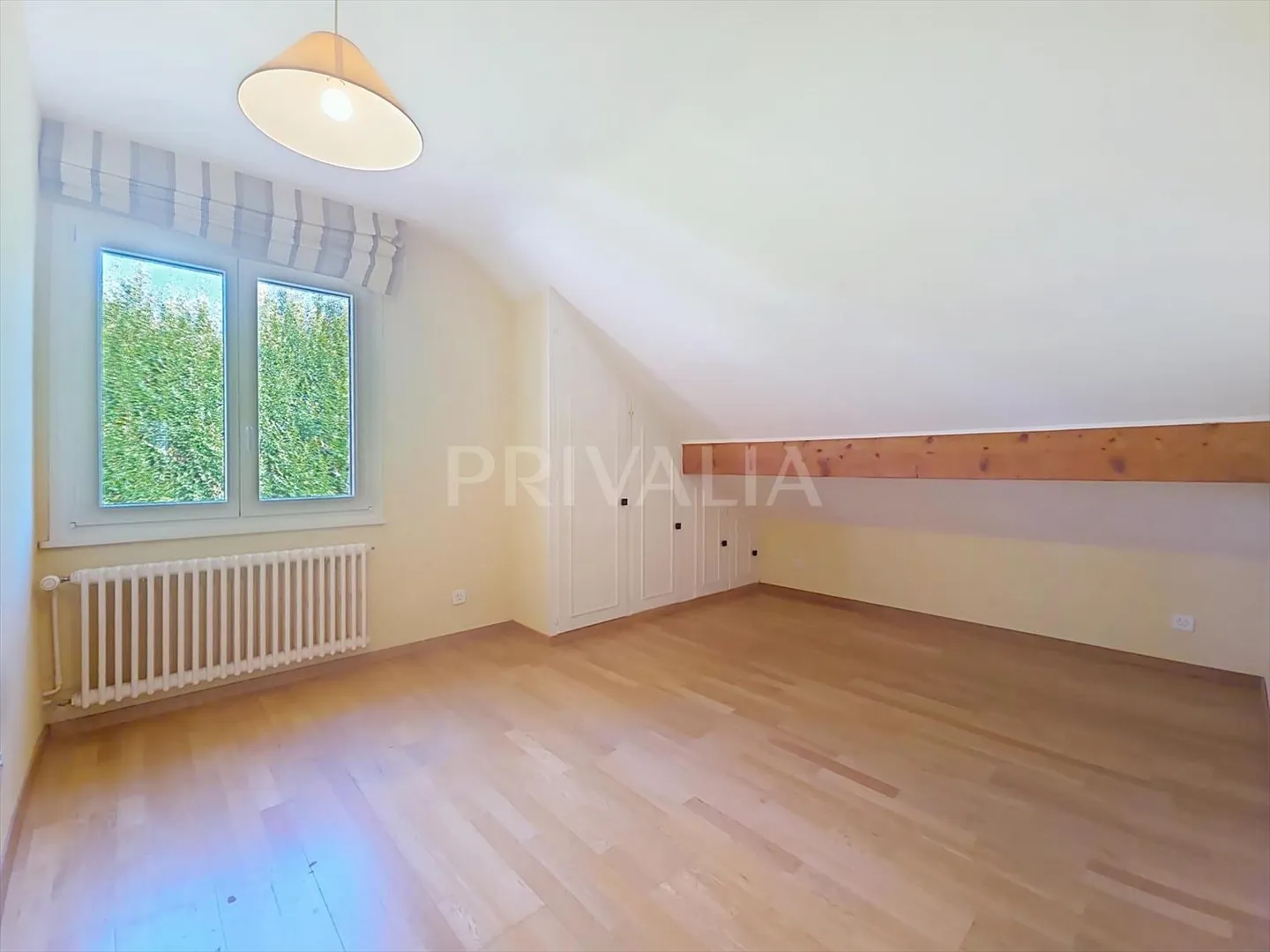 Charming individual villa with pool in a quiet and green environment - Photo 9 of 13