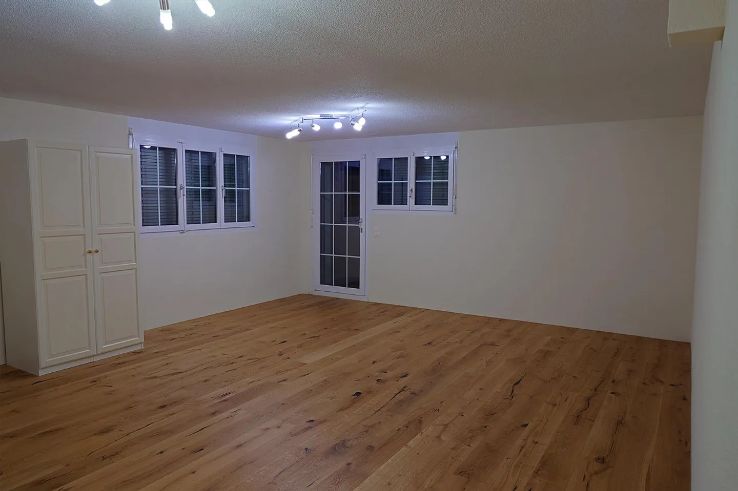 Apartment for temporary residents - Photo 1 of 5