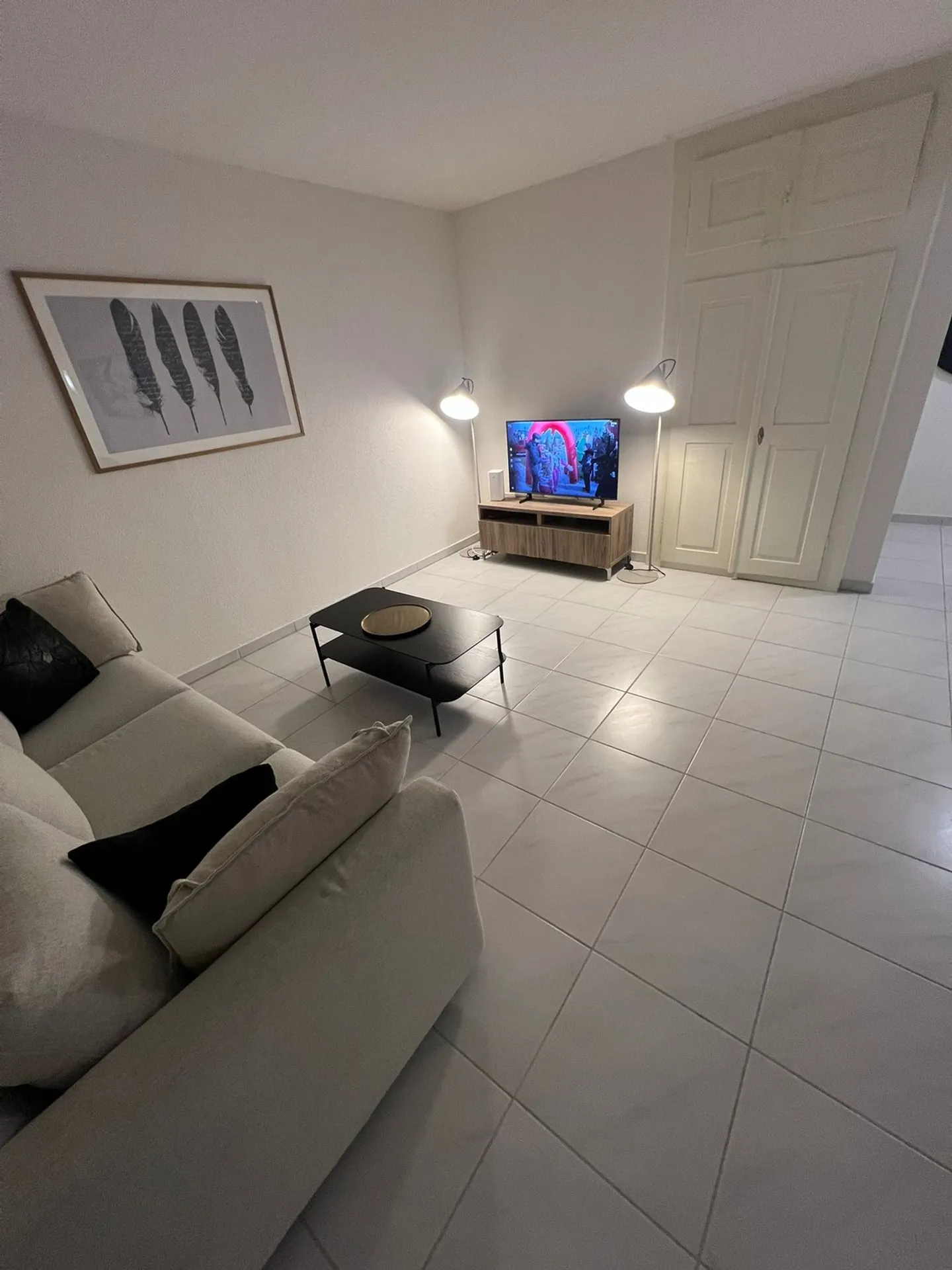 Furnished apartment for rent - Photo 3 of 13