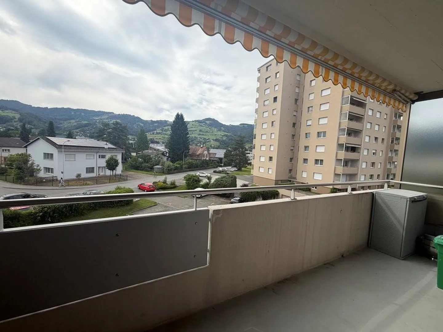 Helles Apartment in ruhiger Lage - Foto 9 von 10