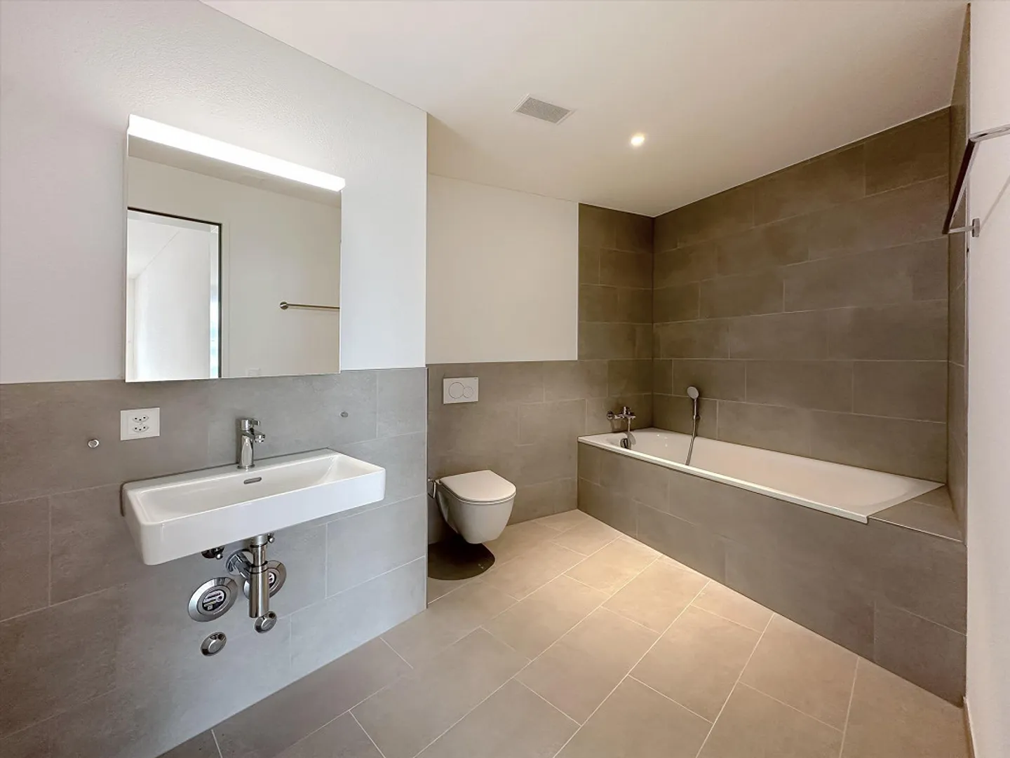 Appartement neuf attrayant dans un quartier calme ! - Photo 4 sur 10