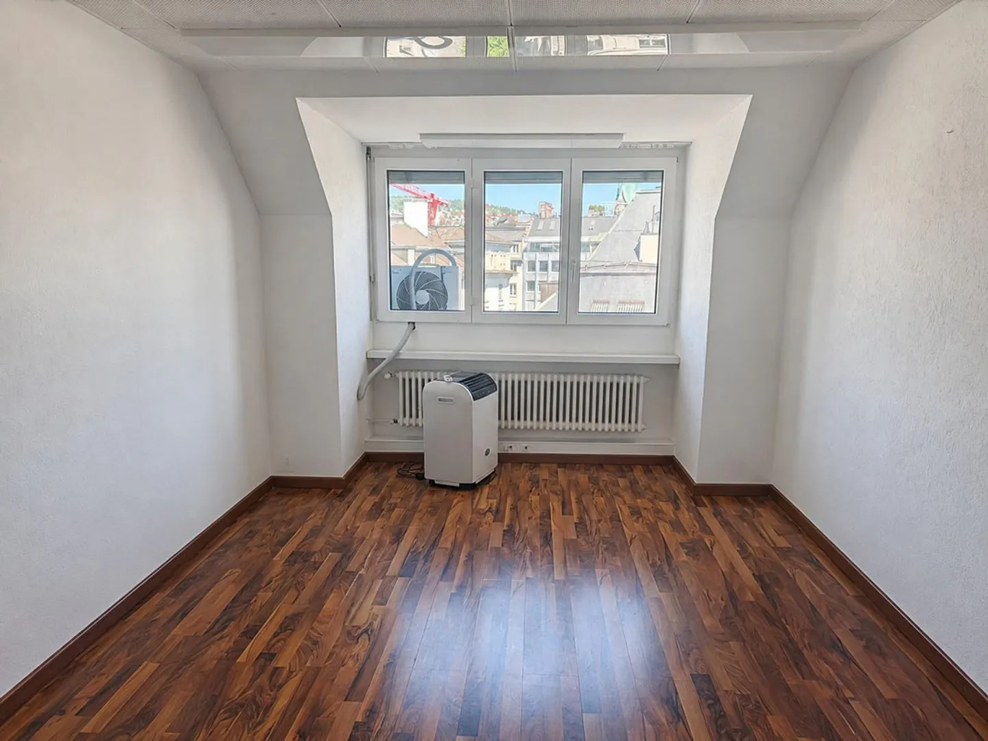 Spazio ufficio attraente in posizione privilegiata - Foto 6 di 9