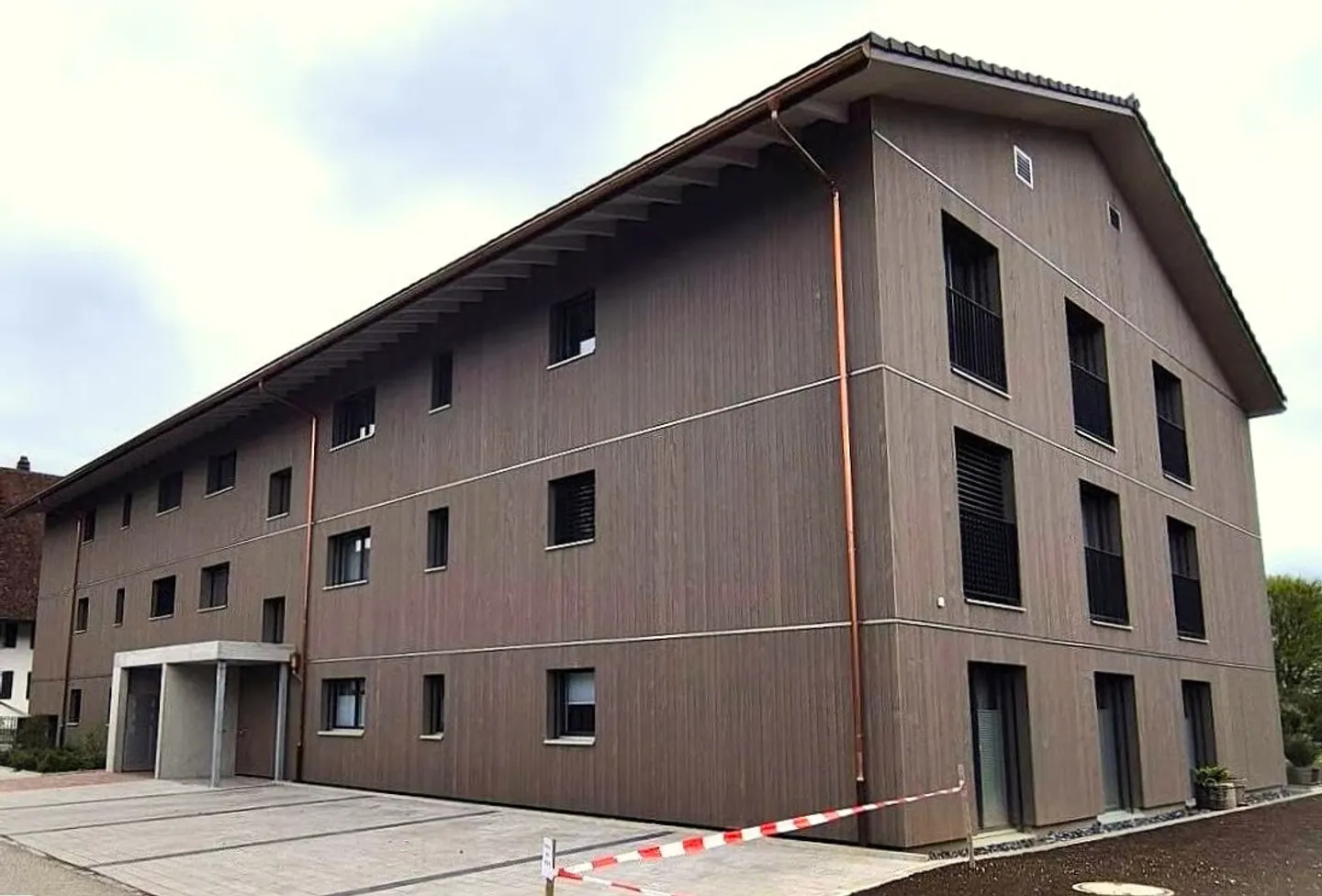 Appartement moderne de 4,5 pièces dans un emplacement central et calme à Kestenholz - Photo 1 sur 14