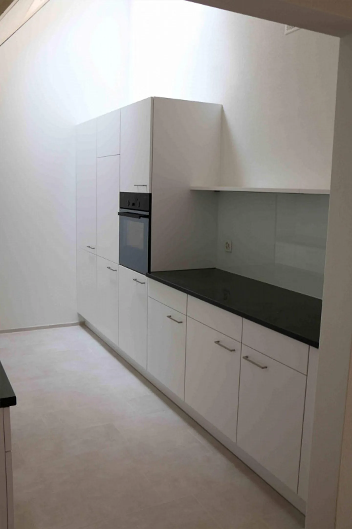 Sunny, quiet residential area in the center - Photo 6 of 9