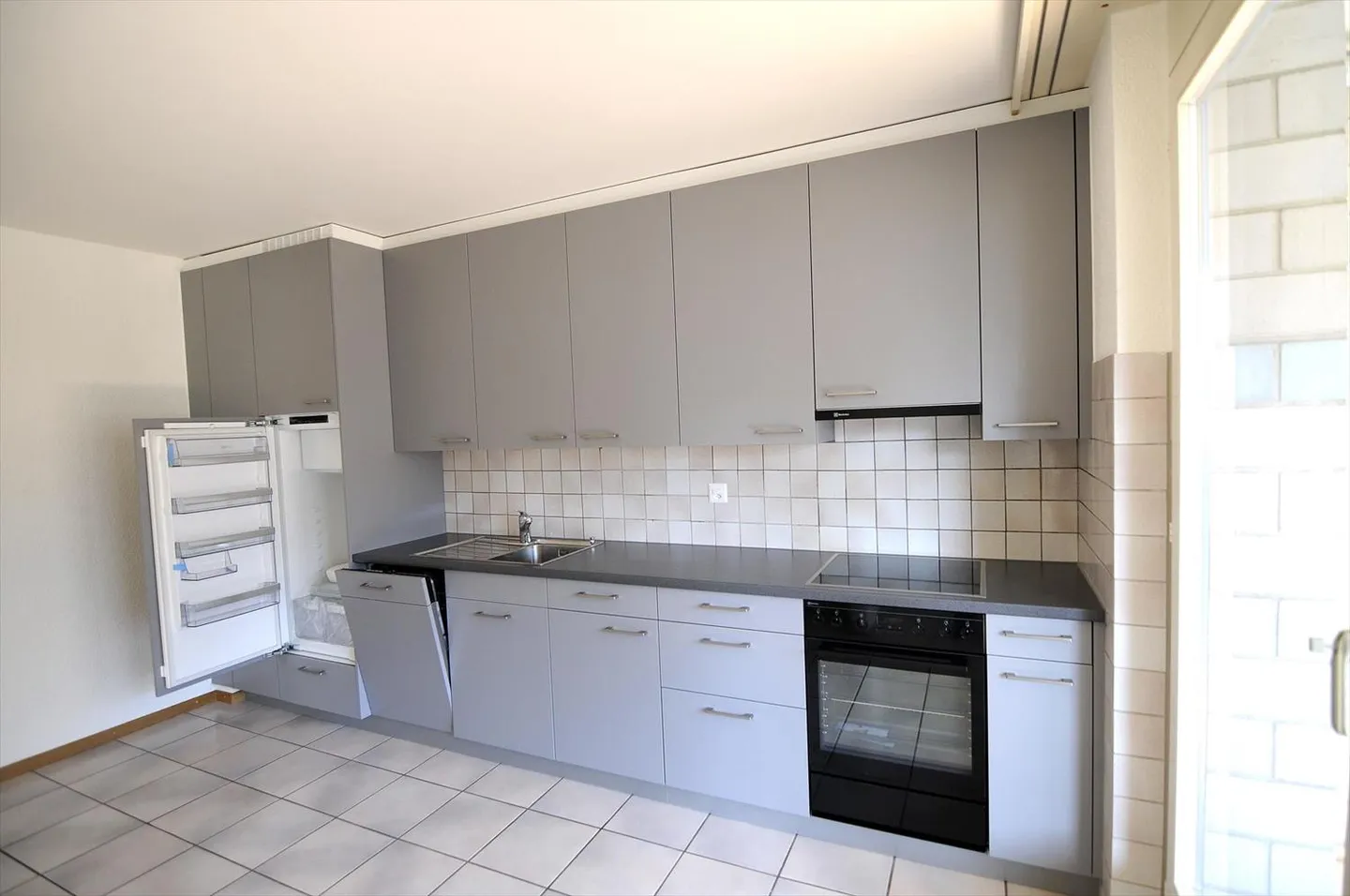 4.5 Room Apartment - Photo 3 of 9
