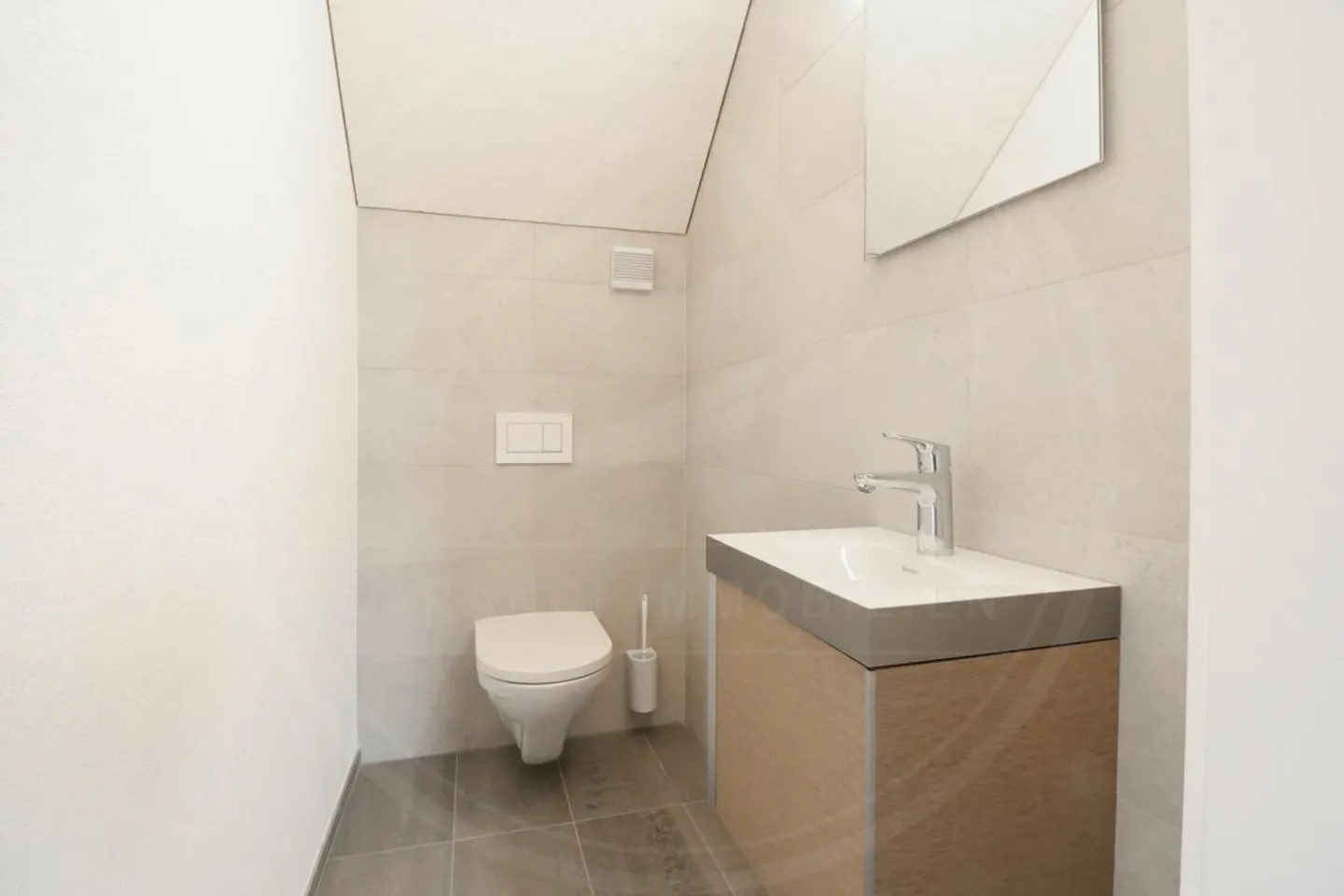 Spacieux nouveau penthouse de 1½ pièces avec charme ! - Photo 5 sur 7