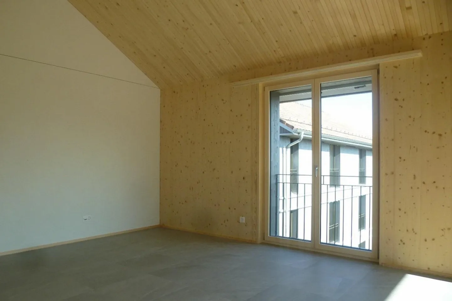 Appartamento esclusivo e moderno di 4,5 stanze con molti extra - Foto 5 di 14