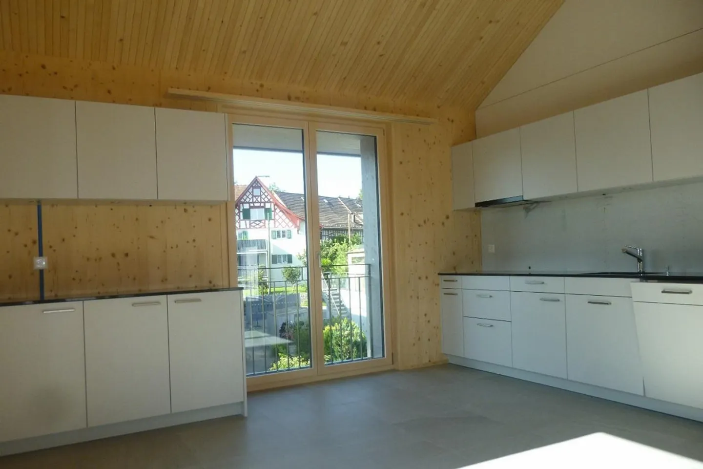 Appartamento esclusivo e moderno di 4,5 stanze con molti extra - Foto 6 di 14