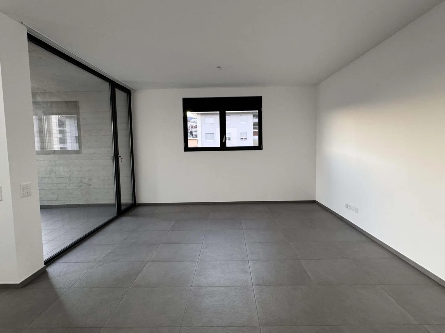 Stilvolles Apartment mit Terrasse - Foto 3 von 5