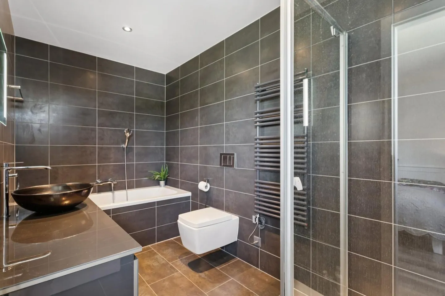 Elegance, comfort and quality of life in the heart of Formangueires - Photo 8 of 12
