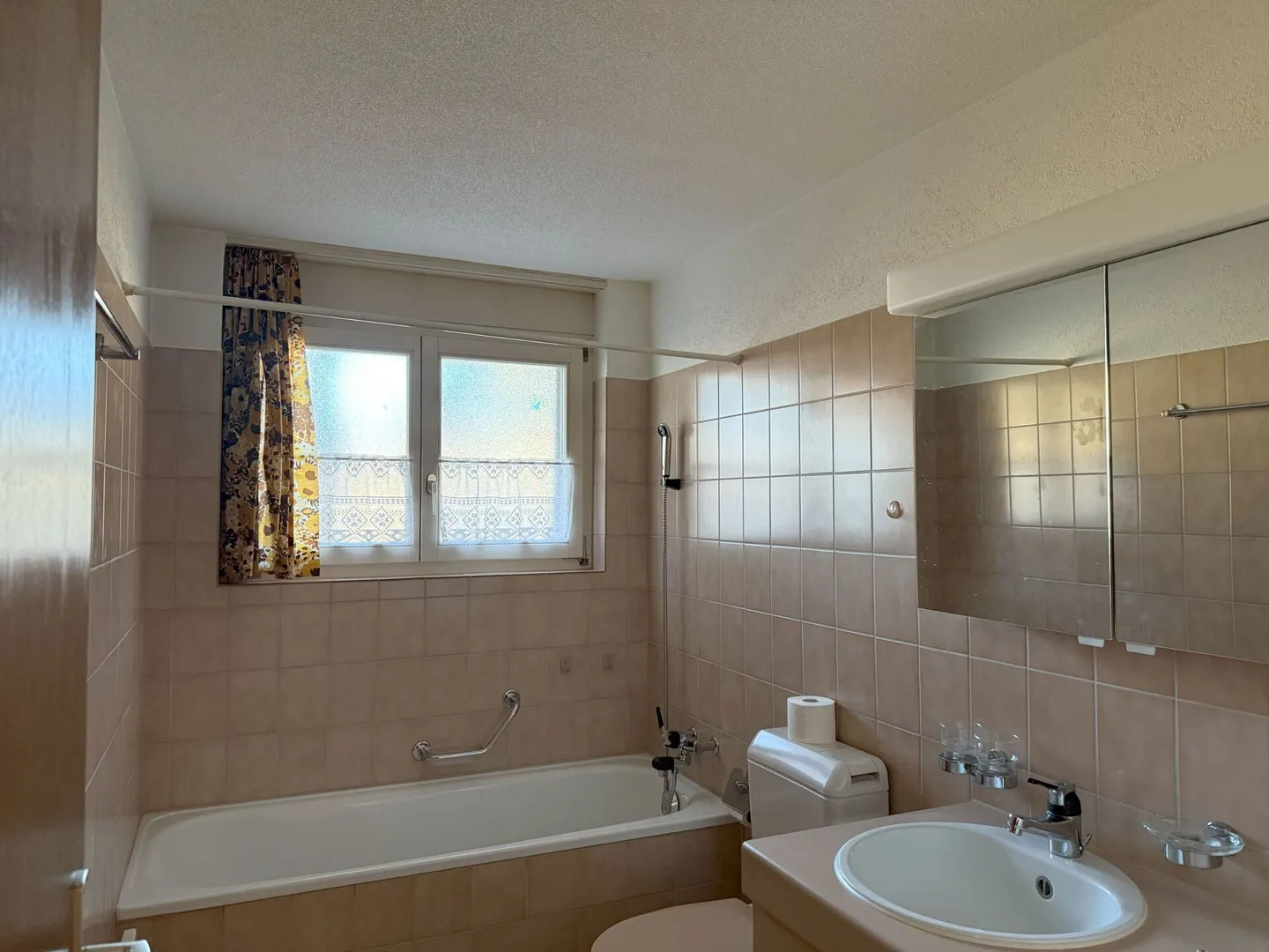 gemütlich-helle Erdgeschoss-Wohnung mit Gartenanteil - Foto 13 von 17