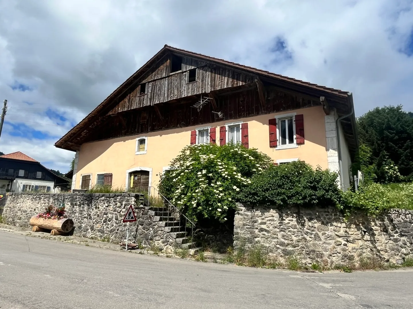 Appartement 3.5 pièces -- Un nid dans un environnement verdoyant - Photo 4 sur 4