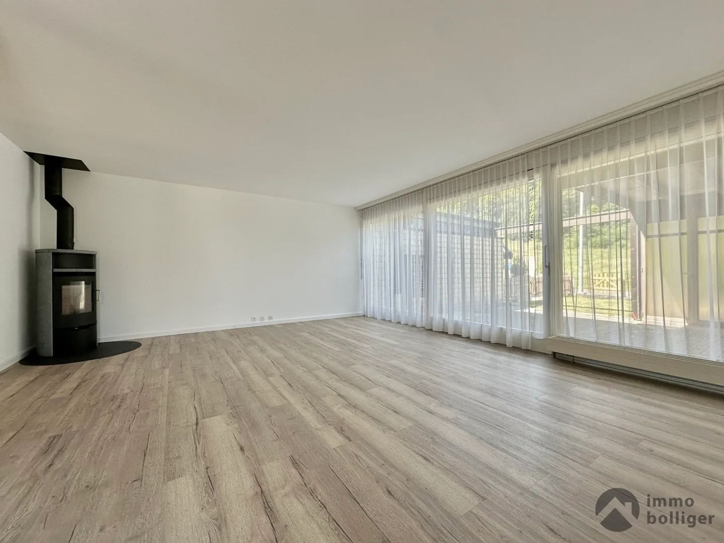 6.5 Rooms Full of Life – Space for Memories - Photo 2 of 13