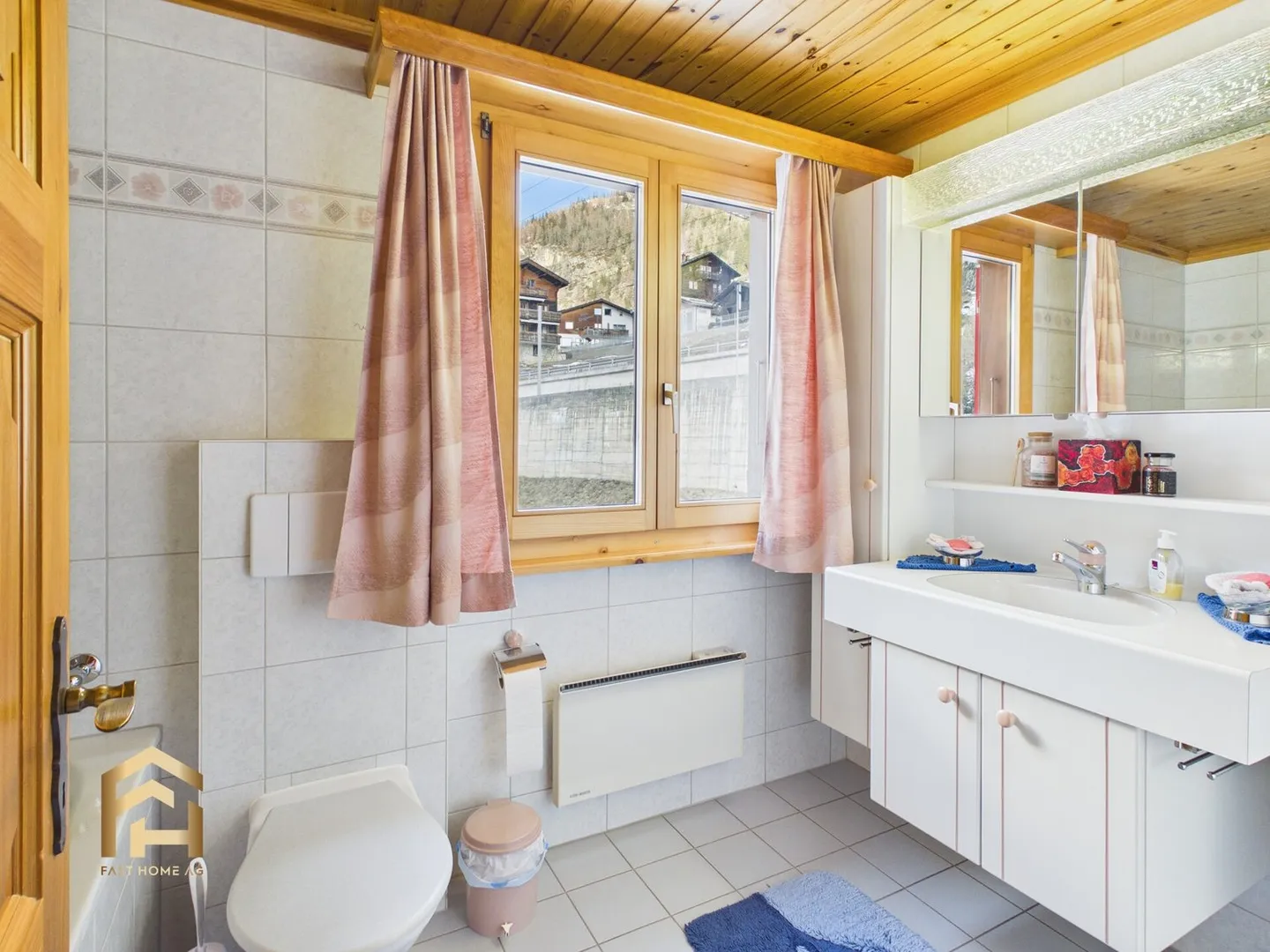 Appartement en duplex 4.5 rénové dans un emplacement attrayant à Herbriggen - Photo 9 sur 13