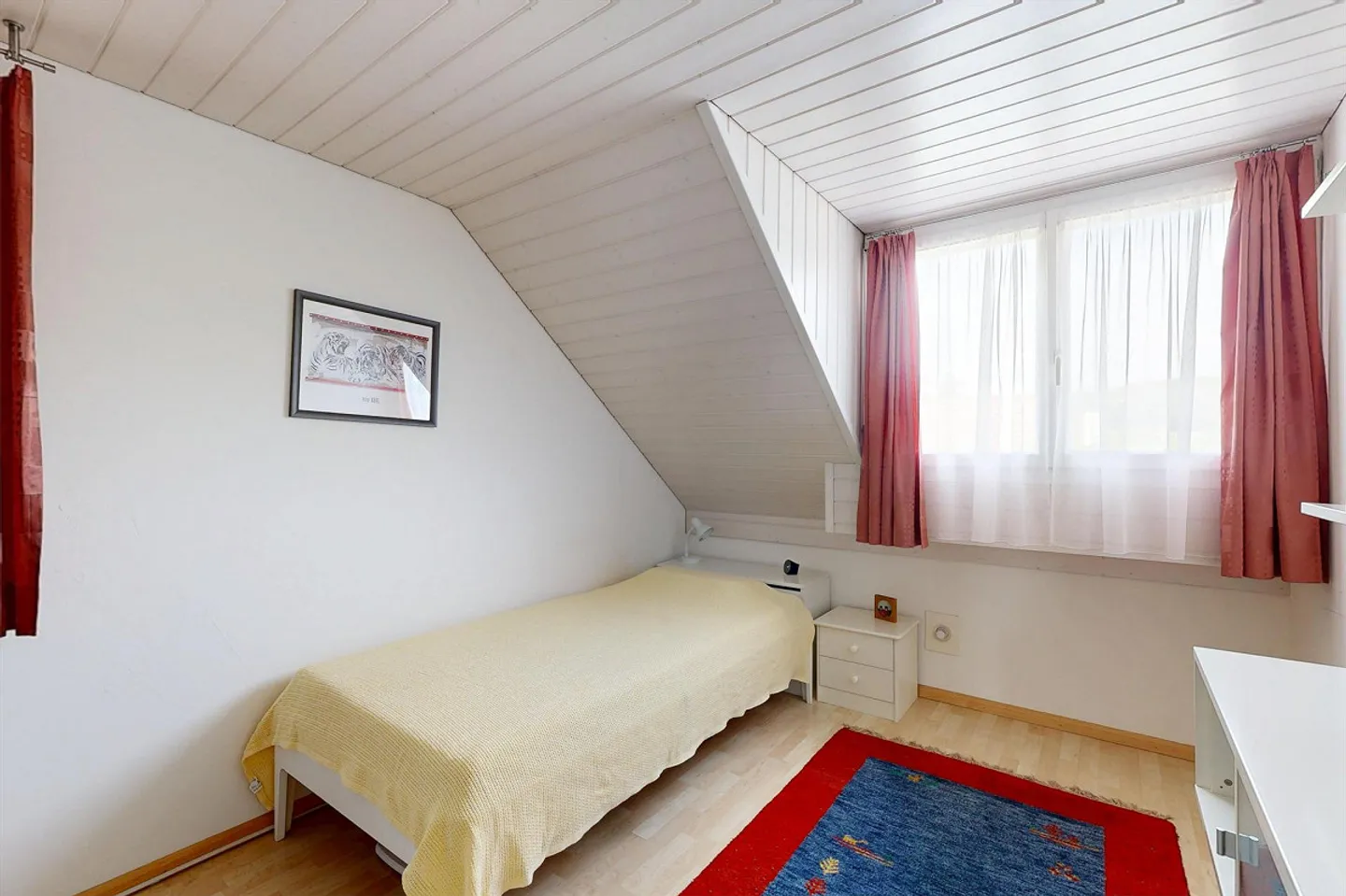 5.5-Room Corner House in Sunny Location - Photo 8 of 15