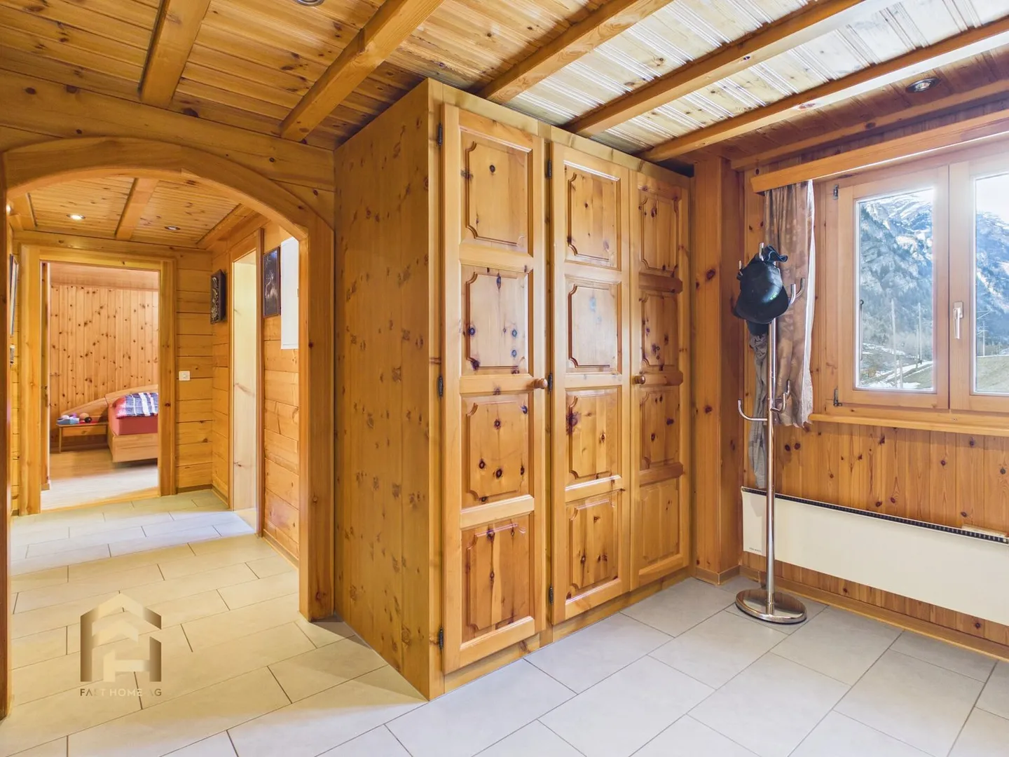 Appartement en duplex 4.5 rénové dans un emplacement attrayant à Herbriggen - Photo 12 sur 13