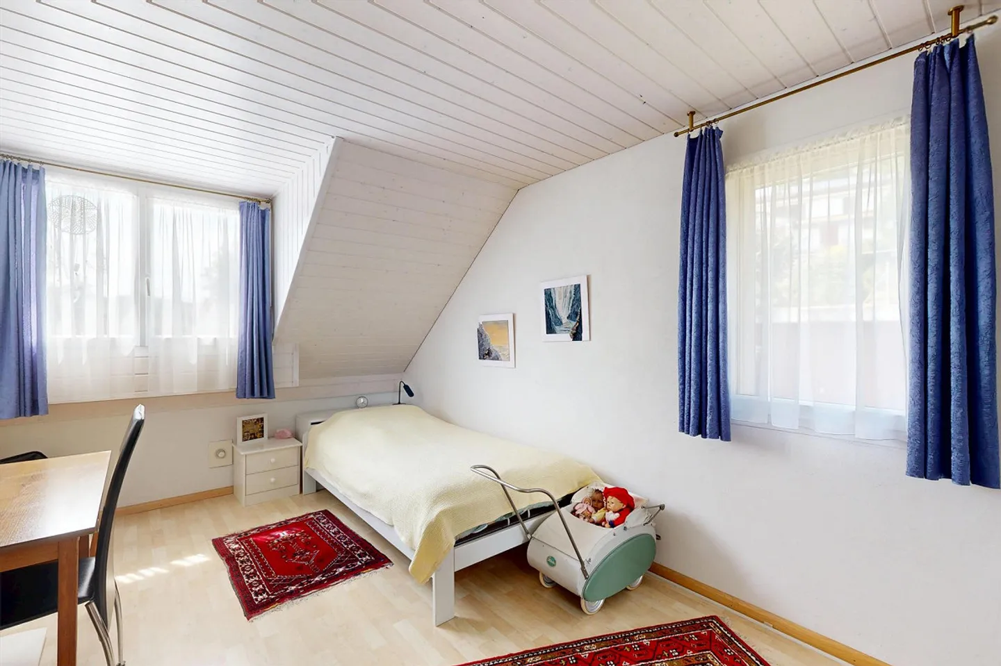 5.5-Room Corner House in Sunny Location - Photo 9 of 15