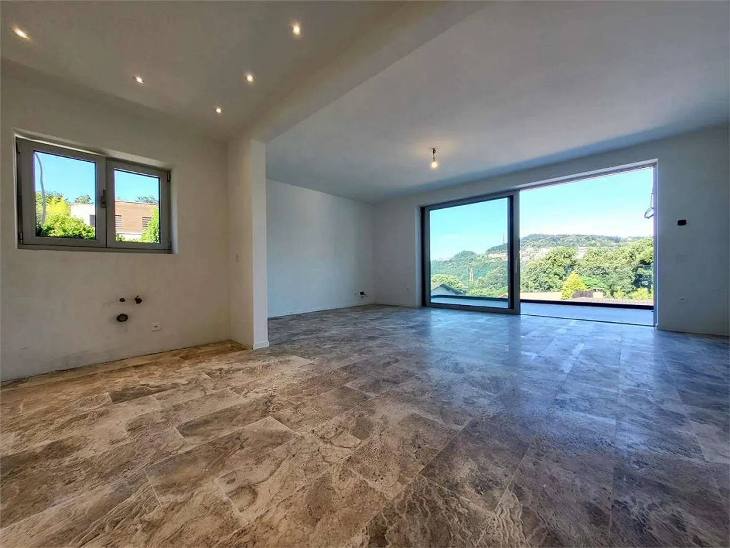 Casa di campagna esclusiva con piscina a Carabbia - Foto 4 di 8