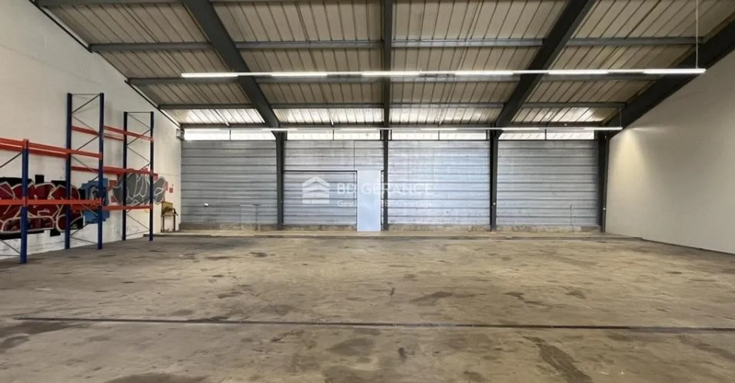 Espace industriel à louer - Photo 2 sur 4