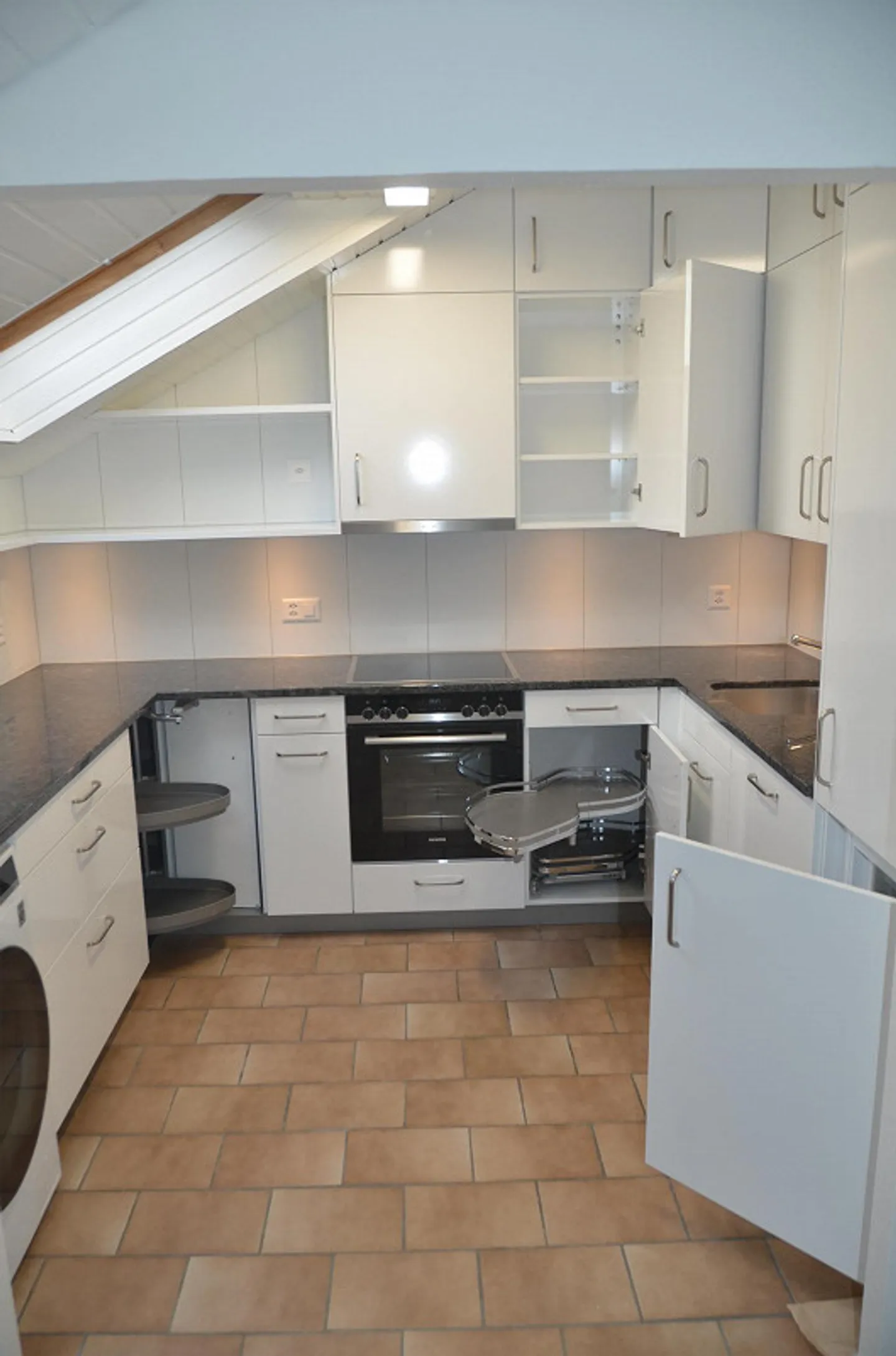 3.5 Room Attic Apartment - Photo 11 of 15