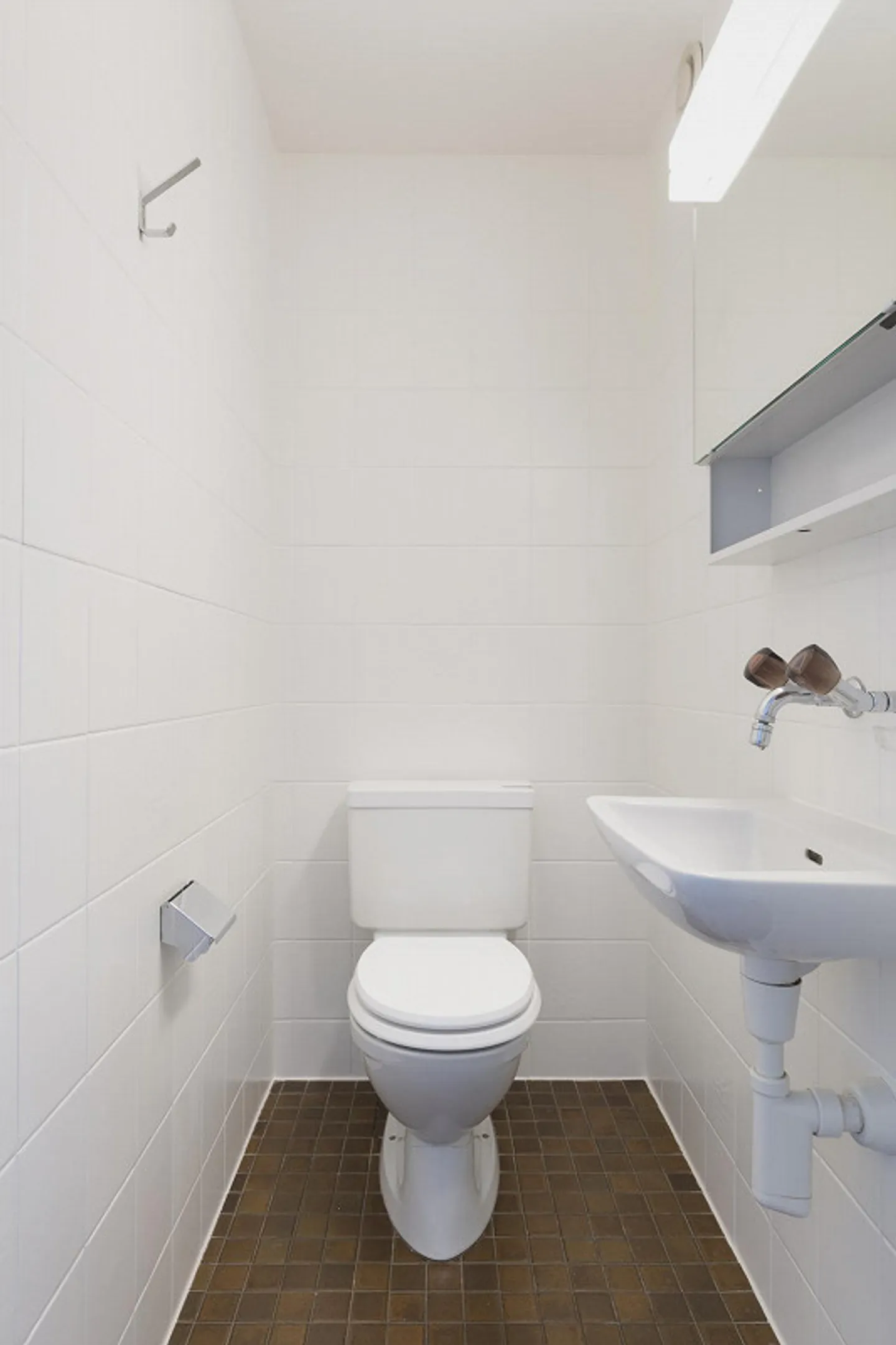 3.5 Room Attic Apartment - Photo 13 of 15