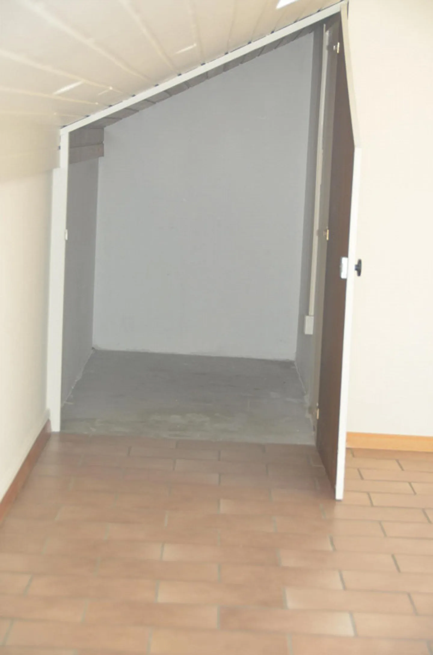 3.5 Room Attic Apartment - Photo 15 of 15