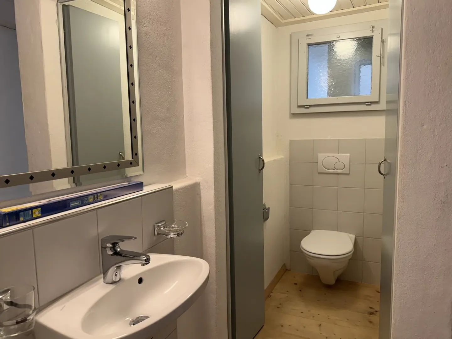Maison de ville de 7,5 pièces avec détails historiques et de nombreuses possibilités d'utilisation - Photo 11 sur 18