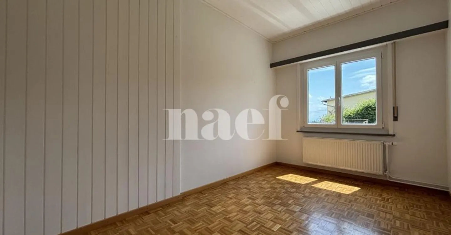4.5-room house of approximately 126m2 with main apartment - Photo 9 of 12