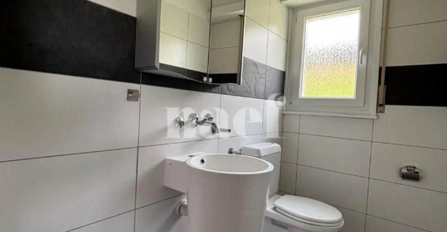 4.5-room house of approximately 126m2 with main apartment - Photo 12 of 12
