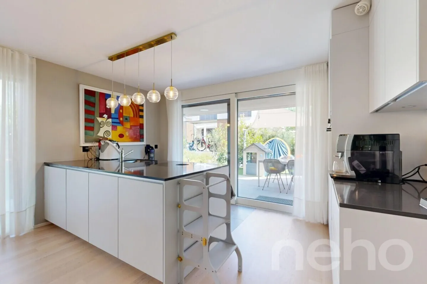 Elegante casa a schiera con giardino privato a Renens - Foto 5 di 12
